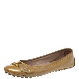 مملوكة مسبقًا Louis Vuitton Beige Patent Leather Oxford Ballet Flats Size 38