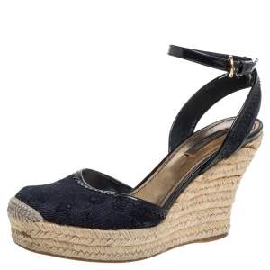 مملوكة مسبقًا صندل لوي فيتون رباط كاحل كعب روكي إسبادريل دنيم مونوغرامي أزرق داكن مقاس 37.5