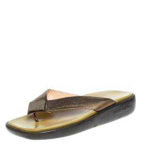 Pre Owned Louis Vuitton Gold Leather Thong Sandals Size 37