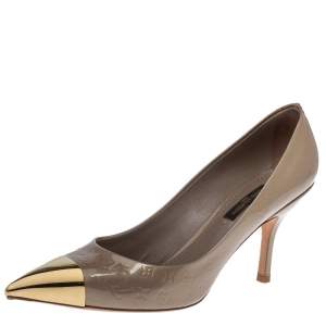 مملوكة مسبقًا حذاء كعب عالي لوي فيتون الاماندا مقدمة مدببة ذهبية اللون جلد لامع مونوغرامي بيج مقاس 37