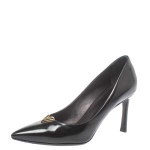 Pre Owned  Louis Vuitton Black Leather Heartbreaker Pointed Toe Pumps Size 37