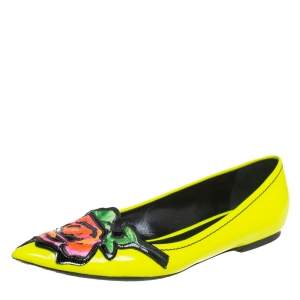 حذاء فلات باليه لوى فيتون مقدمة مدببة زخرفة زهور جلد أصفر مقاس 36.5