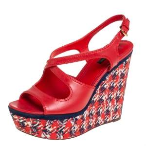 مملوكة مسبقًا Louis Vuitton Red Leather And Multicolor Fabric Wedge Criss Cross Platform Slingback Sandals Size 39.5