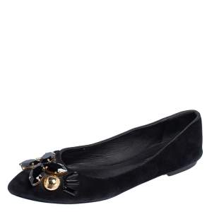 مملوكة مسبقًا Louis Vuitton Black Suede Embellished Ballet Flats Size 40