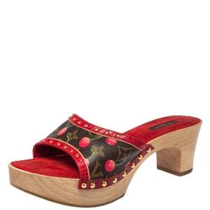 مملوكة مسبقًا Louis Vuitton Monogram Canvas Wooden Clog Sandals Size 38.5