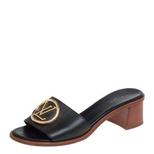 مملوكة مسبقًا صندل سلايد لوي فيتون جلد أسود مقاس 40