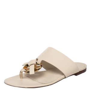 Pre Owned صندل إصبع فلات لوي فيت ون جلد أوف وايت مزخرف مقاس 37