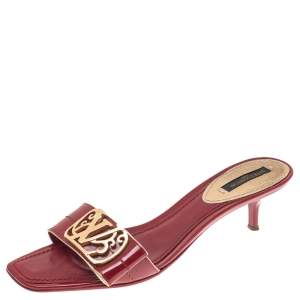 Louis Vuitton Red Patent Leather LV Logo Slide Sandals Size 36