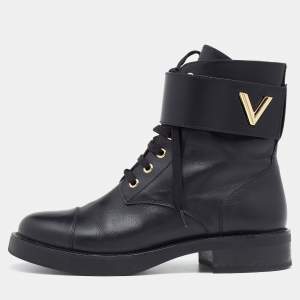 Pre Owned Louis Vuitton Black Leather Wonderland Ranger LV Twist Combat Ankle Boots Size 37
