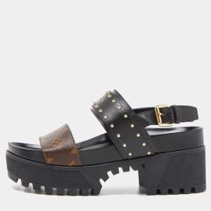 مملوكة مسبقًا Louis Vuitton Brown/Black Monogram Canvas and Leather Laureate Platform Sandals Size 36.5
