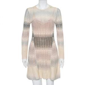 مملوكة مسبقًا فستان إم ميزوني قصير قصات تريكو مزخرف بيج مقاس كبير (لارج)