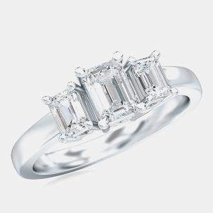 مملوكة مسبقًا 14K Three Stone Ring (1Ctw) EU 48