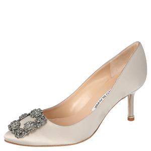 Pre Owned Manolo Blahnik Beige Satin Hangisi Crystal Embellished Pumps Size 37.5