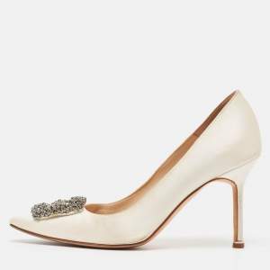 Manolo Blahnik White Satin Hangisi Crystal Embellished Pointed Toe Pumps Size 38.5