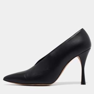 Manolo Blahnik Black Leather Pointed Toe Pumps Size 38.5