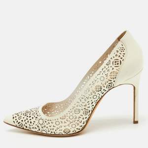 Pre Owned Manolo Blahnik White Leather Laser Cut-Out Pointed Toe Pumps Size 38