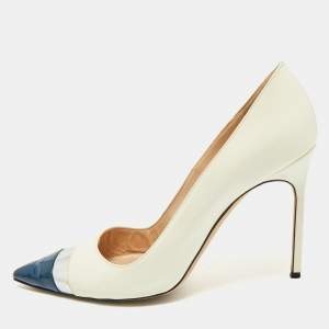Manolo Blahnik Off White/Navy Blue Patent Leather Pointed Toe Pumps Size 40.5