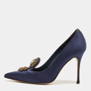 مملوكة مسبقًا Manolo Blahnik Size 39 Navy Blue Satin Crystal Embellished Pumps