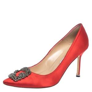 Pre Owned Manolo Blahnik Red Satin Hangisi Embellished Pointed Toe Pumps Size 39.5