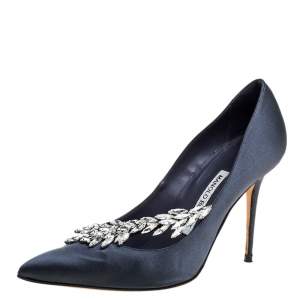 Pre Owned Manolo Blahnik Grey Satin Nadira Crystal Embellished Pointed Toe Pumps Size 37