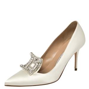 Pre Owned Manolo Blahnik White Satin Crystal Embellished Borlak Pumps Size 39