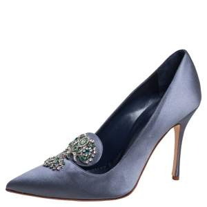 Pre Owned Manolo blahnik Blue Satin Embellishment  Pumps Size 38.5