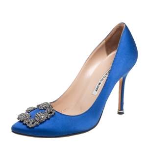Pre Owned Manolo Blahnik Blue Satin Hangisi Pumps Size 37.5