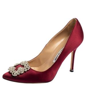 Pre Owned Manolo Blahnik Burgundy Satin Hangisi Pointed-Toe Pumps Size 38.5