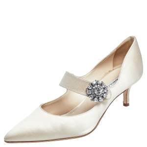 Pre Owned Manolo Blahnik Beige Satin Crystal Embellished Pointed Toe Pumps Size 37