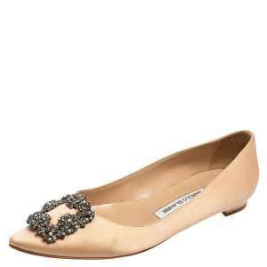 Pre Owned Manolo Blahnik Beige Satin Hangisi Flat Pumps Size 37