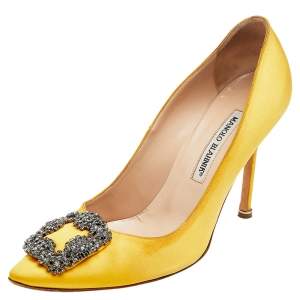 Pre Owned Manolo Blahnik Yellow Satin Hangisi Crystal Embellished Pumps Size 38.5