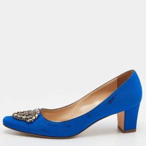 Pre Owned Manolo Blahnik Blue Satin Okkato Crystal Embellished Pumps Size 39