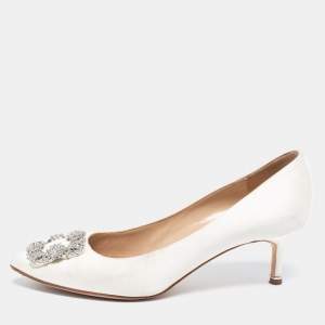 Pre Owned Manolo Blahnik Ivory Satin Hangisi Pumps Size 39.5