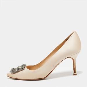 Pre Owned Manolo Blahnik Beige  Satin Hangisi  Pumps Size 39