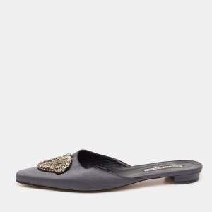 Manolo Blahnik Grey Satin Okkatomu Crystal Embellished Crest Flat Mules Size 39