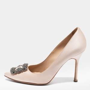 Pre Owned Manolo Blahnik Beige Satin Hangisi Pumps Size 38.5