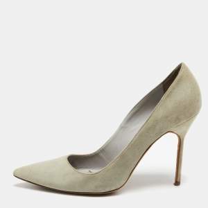 Manolo Blahnik Mint Green Suede BB Pointed Toe Pumps Size 39