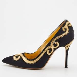 Pre Owned Manolo Blahnik Black/Gold Satin And Leather Embroidered Pointed Toe Pumps Size 38