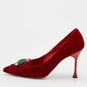 Pre Owned Manolo Blahnik Red Velvet Eufrasia Pointed Toe Pumps Size 38