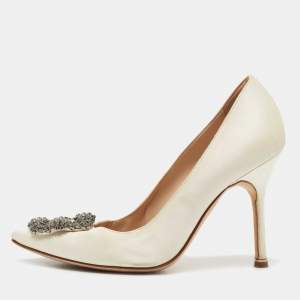 Manolo Blahnik Off White Satin Hangisi Pumps Size 37