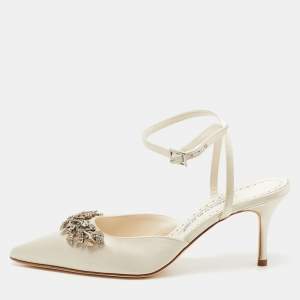 Manolo Blahnik Off White Satin Forla Slingback Pumps Size 37