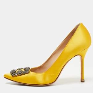 Manolo Blahnik Yellow Satin Hangisi Pumps Size 40