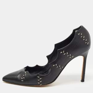 Pre Owned Manolo Blahnik Black Stitch Detail Leather Scalloped Pointed Toe Pumps Size 39.5