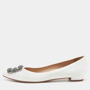 Manolo Blahnik Off White Satin Hangisi Crystal Embellished Ballet Flats Size 38