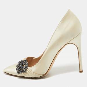 Pre Owned Manolo Blahnik Cream Satin Crystal Embellished Pumps Size 38