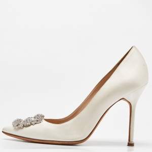 Pre Owned Manolo Blahnik Cream Satin Hangisi Pumps Size 39.5