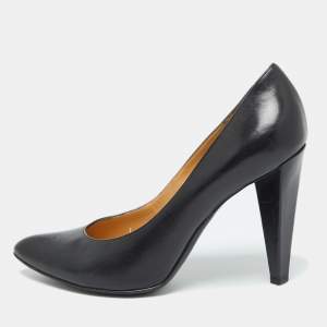 Marc by Marc Jacobs Black Leather Pumps Size 38