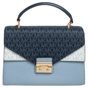 مملو�كة مسبقًا Michael Kors Blue/White Signature Coated Canvas and Leather Kinsley Top Handle Bag