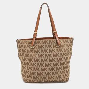 مملوكة مسبقًا MICHAEL Michael Kors Jet Set Beige/Brown Signature Canvas and Leather Shopper Tote