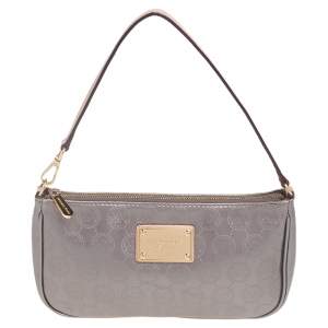 Pre Owned حقيبة باغيت مايكل مايكل كورس جلد لامع فضي بالشعار